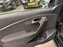 Volkswagen Polo 1.2 TSI R-Line * Navigatie / 17" LM Velgen / Parkeersensoren / NL Auto *