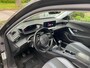 Peugeot 2008 1.2 PureTech 100 Allure Distributieriem is/ wordt vervangen Panoramadak/Virt. display/Navi/Alu wielen/Ecc