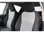 Toyota Yaris 1.5 Hybrid Dynamic | Apple Carplay / Android Auto | Keyless | Cruise Control | Clima | Parkeersensoren achter | Camera | 15 inch | Bluetooth | Rijstrooksensor