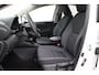 Toyota Yaris 1.5 Hybrid 115 Dynamic | Apple Carplay / Android Auto | Dodehoek detectie | Parkeersensoren voor/achter | Stoel-/stuurverwarming | Adaptive Cruise | Clima | Keyless | Camera | 16 inch