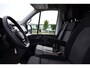 Volkswagen Crafter 35 2.0 TDI L3H3 PB Edition Cruise, Carplay, Sensoren, geveerde stoel, Trekhaak, 140pk, Automaat, Multimedia, Uniek!