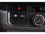 Volkswagen Crafter 35 2.0 TDI L3H3 PB Edition Cruise, Carplay, Sensoren, geveerde stoel, Trekhaak, 140pk, Automaat, Multimedia, Uniek!