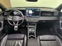 Volkswagen Tiguan 1.5 eHybrid R-Line Black Edition | 272PK | Garantie tot 2030 | IQ.Light HD | Pano | Trekhaak | Leder