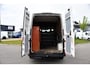 Volkswagen Crafter 35 2.0 TDI L4H3 DC PB Edition Cruise, Carplay, 177pk, Trekhaak, Multimedia, Airco, 5 Zits, Automaat, Uniek!