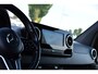 Mercedes-Benz Sprinter 319 V6 3.0 CDI L2H2 DC Black Edition Full Options! 360 Camera, Cruise, Carplay, 10,5'' Mbux, LED, 2 x Geveerde stoel, Stoelverwarming, Sensoren, Uniek!