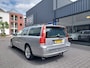 Volvo V70 2.0T Edition II Leer Xenon Navi Clima Cruise Trekhaak PDC Stoelverwarming 16 inch Origineel NL Drie eigenaren