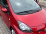 Toyota Aygo 1.0-12V Aspiration Red Navigator NL-AUTO-NAP
