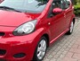 Toyota Aygo 1.0-12V Aspiration Red Navigator NL-AUTO-NAP