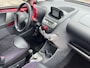 Toyota Aygo 1.0-12V Aspiration Red Navigator NL-AUTO-NAP