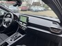 CUPRA Leon Sportstourer 1.4 e-Hybrid VZ Performance | Elektrische stoelen met memory, 19 inch copper velgen, Start knop stuur, Camera, Dealer onderhouden, zeer luxe!