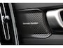 Volvo EC40 TWIN MOTOR ULTRA BLACK EDITION EUROPA 82 kWh PANO.DAK|HARMAN/KARDON|360°CAM|POWER-SEATS|PRIVACY.GLAS|VERW.ACHTERBANK|20"