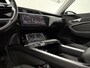 Audi E-tron 55 quattro Business edition Plus 95 kWh | Snelladen | SOH 91% | Pano | B&O | Virtual | Camera | Adap. Cruise | Trekhaak | Carplay | Memory
