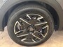 Peugeot 5008 1.2 Hybrid 136 GT Camera | Stoel + Stuurverwarming | Camera | Carplay | Digitaal Dashboard | Leder/Stof | Climate | Achteruitrijcamera | Cruise control adaptief met Stop&Go | DAB ontvanger