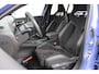 Abarth 600e 280 pk Scorpionissima 54 kWh / Navigatie / Camera / Sportstoelen / Elektr. kofferklep / PDC V+A / Stuur -en Stoelverwarmd / Dodehoek / 20'' LMV