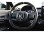 Abarth 600e 280 pk Scorpionissima 54 kWh / Navigatie / Camera / Sportstoelen / Elektr. kofferklep / PDC V+A / Stuur -en Stoelverwarmd / Dodehoek / 20'' LMV