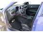 Abarth 600e 280 pk Scorpionissima 54 kWh / Navigatie / Camera / Sportstoelen / Elektr. kofferklep / PDC V+A / Stuur -en Stoelverwarmd / Dodehoek / 20'' LMV