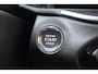 Abarth 600e 280 pk Scorpionissima 54 kWh / Navigatie / Camera / Sportstoelen / Elektr. kofferklep / PDC V+A / Stuur -en Stoelverwarmd / Dodehoek / 20'' LMV