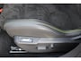 Abarth 600e 280 pk Scorpionissima 54 kWh / Navigatie / Camera / Sportstoelen / Elektr. kofferklep / PDC V+A / Stuur -en Stoelverwarmd / Dodehoek / 20'' LMV