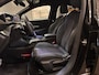 Peugeot 208 Hybrid 100 e-DCS6 GT Camera | Leder/Stof | Carplay | 17LMV | Dode hoek | Clima | Cruise | Carplay | Bluetooth | Navigatie | Getint glas | Achteruitrijcamera | Apple Carplay/Android Auto|telefoonintegratie premium | Cruise control