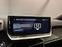 Peugeot 208 Hybrid 100 e-DCS6 GT Camera | Leder/Stof | Carplay | 17LMV | Dode hoek | Clima | Cruise | Carplay | Bluetooth | Navigatie | Getint glas | Achteruitrijcamera | Apple Carplay/Android Auto|telefoonintegratie premium | Cruise control