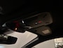 Peugeot 208 Hybrid 100 e-DCS6 GT Camera | Leder/Stof | Carplay | 17LMV | Dode hoek | Clima | Cruise | Carplay | Bluetooth | Navigatie | Getint glas | Achteruitrijcamera | Apple Carplay/Android Auto|telefoonintegratie premium | Cruise control