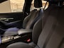 Peugeot 208 Hybrid 100 e-DCS6 GT Camera | Leder/Stof | Carplay | 17LMV | Dode hoek | Clima | Cruise | Carplay | Bluetooth | Navigatie | Getint glas | Achteruitrijcamera | Apple Carplay/Android Auto|telefoonintegratie premium | Cruise control