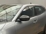 Alfa Romeo Junior 1.2 Turbo Hybrid Ibrida Speciale 17" Lichtmetaal | Adaptieve Cruise | Leder/Stof | Digitaal Dashboard | Stoelverwarming | LED | Parkeersensoren | Achteruitrijcamera | Airco (automatisch) | Apple Carplay/Android Auto|telefoonintegratie premium