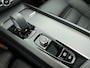 Volvo XC60 T6 Plug-in hybrid Ultra Dark Long Range | Trekhaak | PDC + 360 Camera | BLIS | Elektrische achterklep | Stoel + Stuurverwarming | Standkachel |