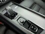 Volvo XC60 T6 Plug-in hybrid Ultra Dark Long Range | Trekhaak | PDC + 360 Camera | BLIS | Elektrische achterklep | Stoel + Stuurverwarming | Standkachel |