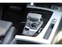 Audi Q5 55 TFSIe S edition Competition | FULL OPTION! | DEALER OH! | LUCHTVERING | PANODAK STOELVERWARMING + MASSAGE | HEAD UP | 360 CAMERA | ADAPTIVE CRUISE | TREKHAAK | BLIS | PRACHTIGE STAAT!
