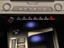 Peugeot 308 SW 1.6 Plug-in Hybrid 180 Active Pack Business Apple Carplay / Android Auto | LED Koplampen | 17"" lichtmetalen velgen | Trekhaak | Climate Controle | Cruise Controle | Parkeersensoren | | Apple Carplay/Android Auto|telefoonintegratie premium | Bestuurdersstoel in hoogte verstelbaar | Buitenspiegels elektrisch verstel- en verwarmbaar