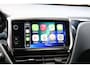 Peugeot 208 1.2 PureTech Signature O.a: PDC, Airco, Navi, Carplay, DAB, Cruise, Etc. All-in prijs!