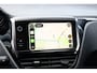Peugeot 208 1.2 PureTech Signature O.a: PDC, Airco, Navi, Carplay, DAB, Cruise, Etc. All-in prijs!
