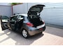 Peugeot 208 1.2 PureTech Signature O.a: PDC, Airco, Navi, Carplay, DAB, Cruise, Etc. All-in prijs!