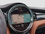MINI Cooper 1.5 Camden Edition | Panoramadak | Leder | Camera | Cruise Control | Airco (automatisch) | Apple Carplay/Android Auto|telefoonintegratie premium | Cruise control