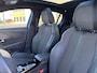 Peugeot 208 Hybrid 100PK e-DCS6 GT Automaat | Panoramadak | Camera | Sfeerverlichting | Draadloze Apple Carplay / Android Auto | 1e Eigenaar | Dealer Onderhouden | | Cruise control | DAB ontvanger | Elektrische ramen achter