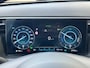 Hyundai Tucson 1.6 T-GDI 265pk PHEV Comfort Smart 4WD (299,- p/m Demo Deal!) | Climate | Camera | Carplay | Keyless | Navigatie | Full - Led | Elek. Klep | Winterpakket | 19" Lichtmetaal | Krell Audio | Digitale Cockpit | Parkeer Assistent | Adapt. Cruisecontrol | 1e Eigenaar