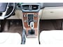 Volvo V40 1.6 T3 Summum O.a: Afn. Haak, Stoelverw, Leder, Navi, Camera, PDC, Etc. All-in prijs!