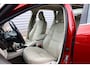 Volvo V40 1.6 T3 Summum O.a: Afn. Haak, Stoelverw, Leder, Navi, Camera, PDC, Etc. All-in prijs!
