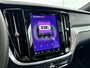 Volvo V60 T6 Recharge Ultra Dark | 19" | Sportstoelen | Trekhaak | Panoramadak | Head-up | 360 Camera | Harman Kardon | Elektr. verst. Stoelen | Full LED | Adaptieve Cruise | BLIS