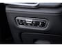 BMW X6 xDrive40i High Executive HUD | H&K | Pano | Luchtvering | 360 Camera | Stuurverwarming | Memory seats | Trekhaak | Adapt. Cruise Control + Zelfsturende functie