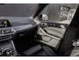 BMW X6 xDrive40i High Executive HUD | H&K | Pano | Luchtvering | 360 Camera | Stuurverwarming | Memory seats | Trekhaak | Adapt. Cruise Control + Zelfsturende functie