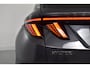 Hyundai Tucson 1.6 T-GDI PHEV Comfort Smart 4WD | Black Pack | Dealer Onderhouden! | LED | 20 Inch LMV | Camera | Clima | Navi | Cruise Adaptive | DAB | Stoel/Stuurverwarming | Keyless | Elk. Achterklep