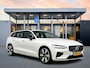 Volvo V60 T6 Recharge Ultra Dark | 19" | Sportstoelen | Trekhaak | Panoramadak | 360 Camera | Harman Kardon | Head-Up | Elektr. verst. Stoelen | Full LED | Adaptieve Cruise | BLIS