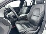 Volvo V60 T6 Recharge Ultra Dark | 19" | Sportstoelen | Trekhaak | Panoramadak | 360 Camera | Harman Kardon | Head-Up | Elektr. verst. Stoelen | Full LED | Adaptieve Cruise | BLIS
