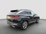 Hyundai Tucson 1.6 T-GDI 265pk PHEV Premium 4WD (299,- p/m Demo Deal!) | Leder | Carplay | Climate | Keyless | Navigatie | Elek. Klep | Full - Led | 360 Camera | KRELL Audio | Elek. Stoelen | 19" Lichtmetaal | Winterpakket | Stoelventilatie | Dodehoek Detectie