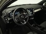 Volvo XC40 T4 Recharge Core Bright | Trekhaak | Keyless | Stoel- & Stuurverwarming | 19" | Cruise Control | Elek kofferklep
