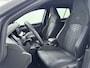 Volkswagen Golf 1.5 eTSI R-Line Edition 150PK Automaat,Apple Carpl,ACC,Camera A,Climate Cont,Stoel+stuur verwarm,Lane+front assist
