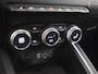 Renault Clio 1.0 TCe Initiale Paris 90pk | Lederen bekleding | Dodehoekdetectie | Bose audio | Navigatie | Keyless | Privacy glass | Camera achter | 17"LMV