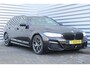 BMW 5-Serie Touring 530D 286PK HIGH EXECUTIVE M-SPORT / NAVI / LEDER / FULL-LED / CLIMA / PDC / 19" LMV / CAMERA / KEYLESS  / PANO. DAK / WINTERPAKKET / ADAPT. CRUISECONTROL / UNIEK / NIEUWSTAAT !!